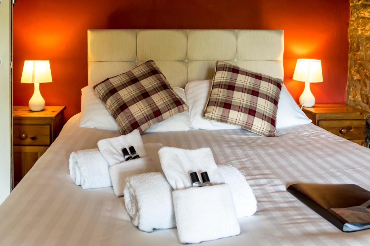 Parsonage Farm Inn Saint Florence Экстерьер фото