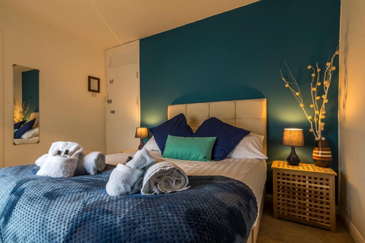 Parsonage Farm Inn Saint Florence Экстерьер фото