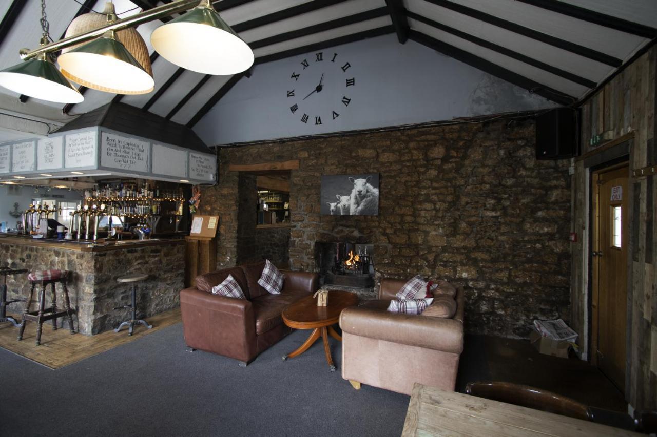Parsonage Farm Inn Saint Florence Экстерьер фото