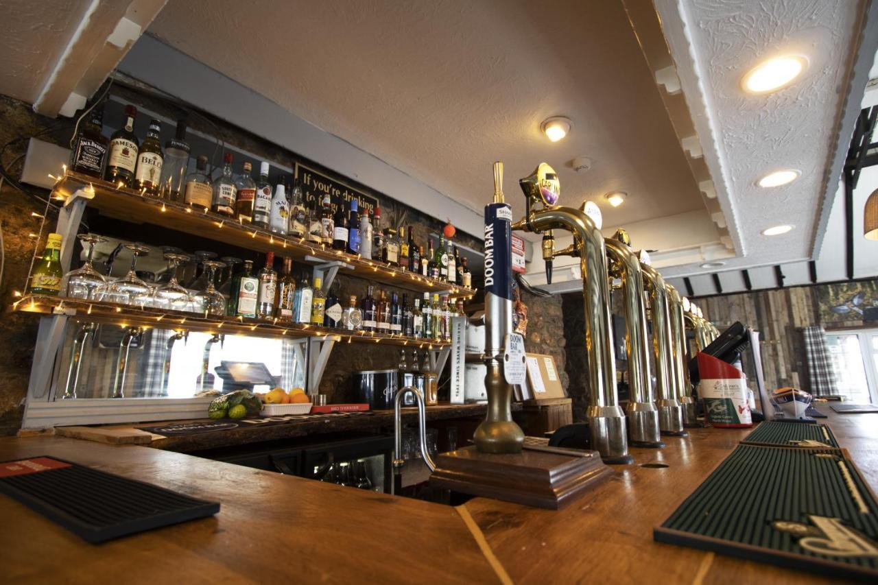Parsonage Farm Inn Saint Florence Экстерьер фото