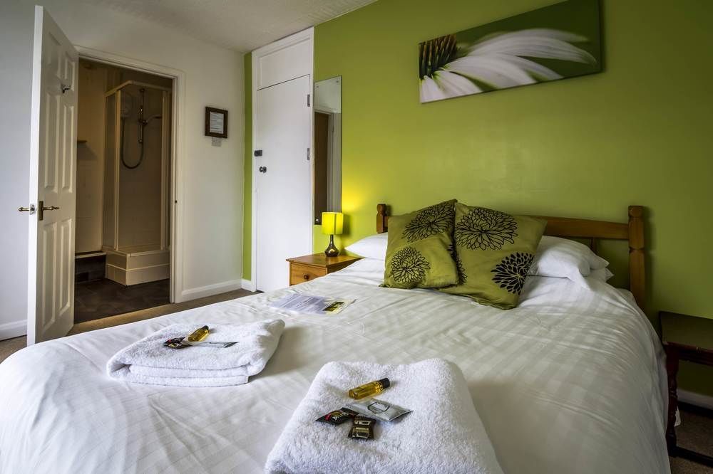 Parsonage Farm Inn Saint Florence Экстерьер фото