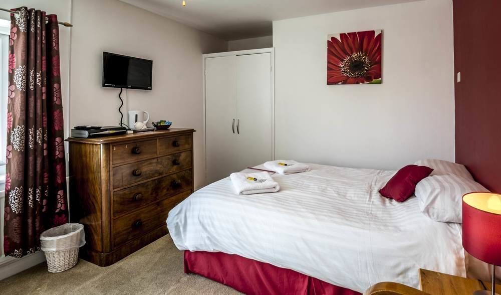 Parsonage Farm Inn Saint Florence Экстерьер фото