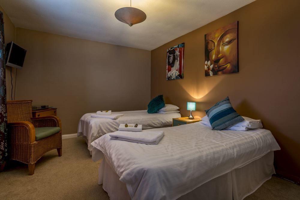 Parsonage Farm Inn Saint Florence Экстерьер фото
