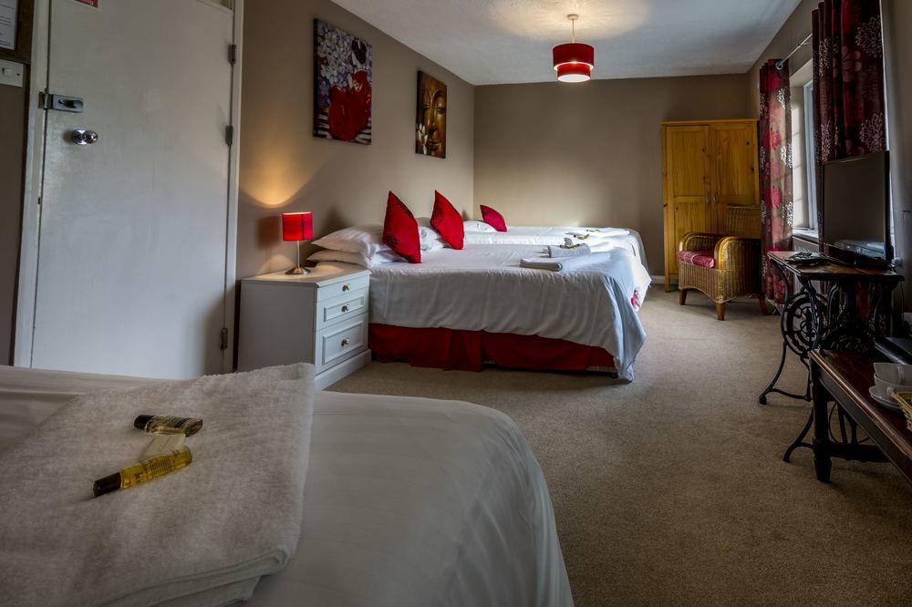 Parsonage Farm Inn Saint Florence Экстерьер фото