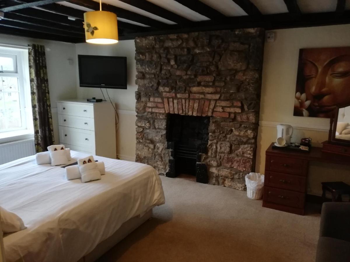 Parsonage Farm Inn Saint Florence Экстерьер фото